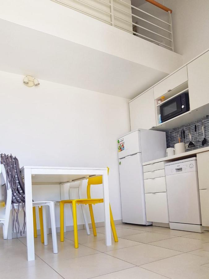 Apartmani Vrancic Мандре Екстер'єр фото